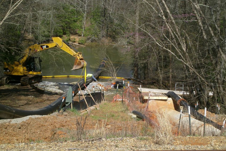 HALL Contracting team working on the Ash Outfall Slipline project